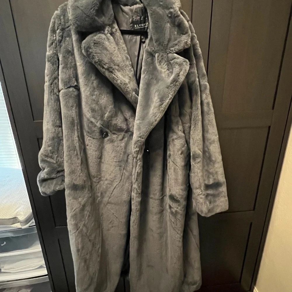 Faux Fur Coat - Picture 3 of 4